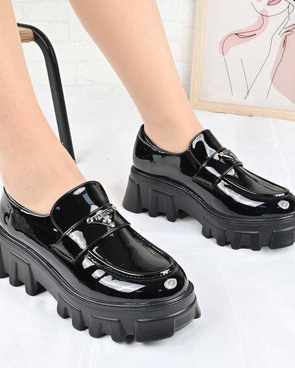 Pantofi casual de dama cu platforma, din piele ecologica, P1302 - Negru lucios