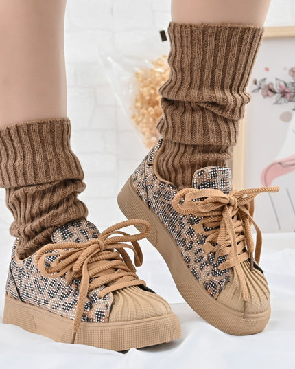 Дамски спортни обувки, изработени от еко-велур кожа, с кристали, D1395, леопард