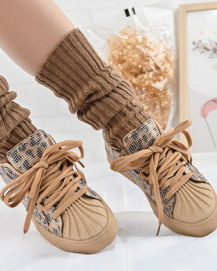 Дамски спортни обувки, изработени от еко-велур кожа, с кристали, D1395, леопард