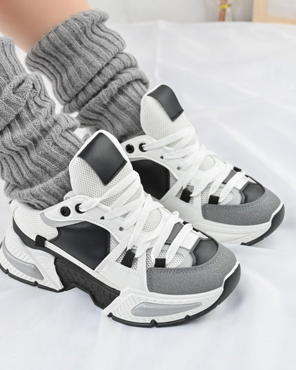 Дамски спортни обувки, с мрежести вложки, D1388, бяло и черно