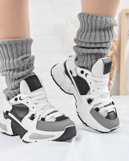 Дамски спортни обувки, с мрежести вложки, D1388, бяло и черно