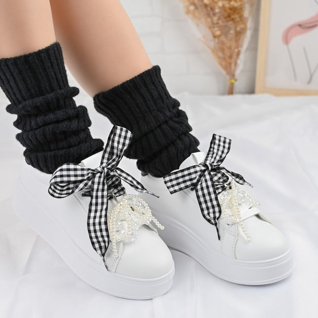 Дамски спортни обувки, изработени от екокожа, с перлена панделка, D1376, бели и черни