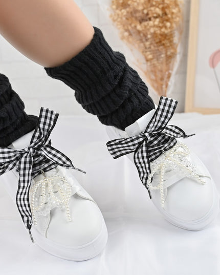 Дамски спортни обувки, изработени от екокожа, с перлена панделка, D1376, бели и черни