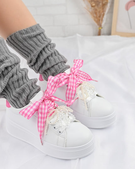 Дамски спортни обувки, изработени от екокожа, с перлена панделка, D1376, бели с розово