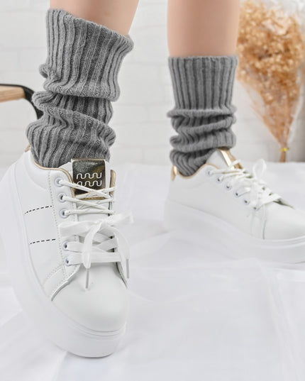 Дамски спортни обувки, изработени от екокожа, D1373, бели със златно