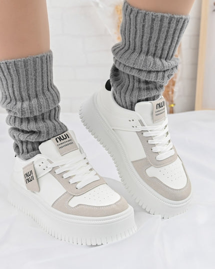 Дамски спортни обувки, изработени от екокожа, D1366, бели със сиво