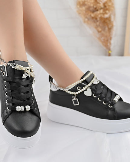 Дамски спортни обувки, изработени от екокожа, с декоративна верижка, D1372, черни