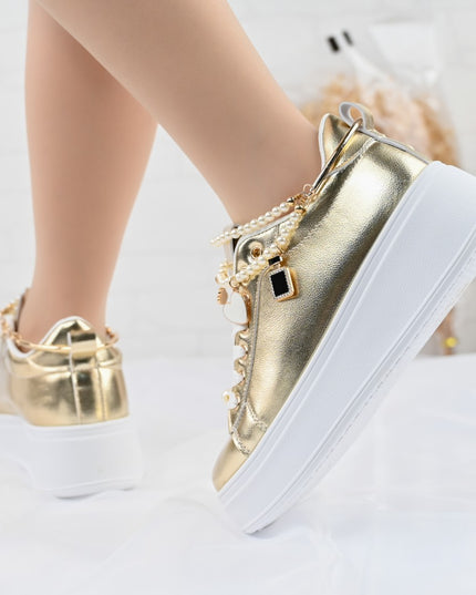 Дамски спортни обувки, изработени от екокожа, с декоративна верижка, D1372, златисти