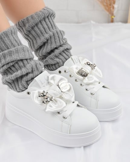 Дамски спортни обувки, изработени от екологична кожа, с панделка, D1356, бели