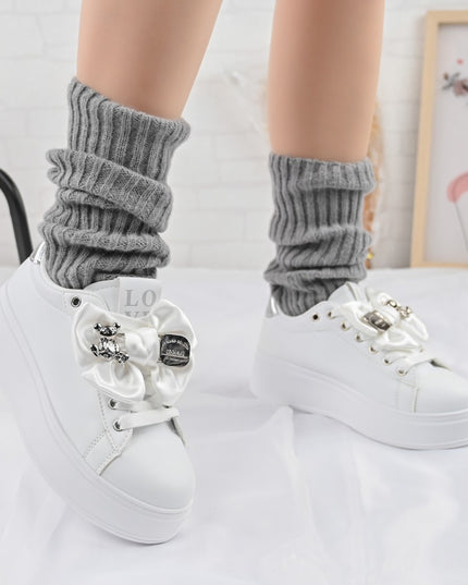 Дамски спортни обувки, изработени от екологична кожа, с панделка, D1356, бели