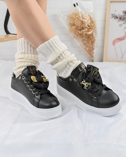 Дамски спортни обувки, изработени от екологична кожа, с панделка Mantarme, D1356, черни