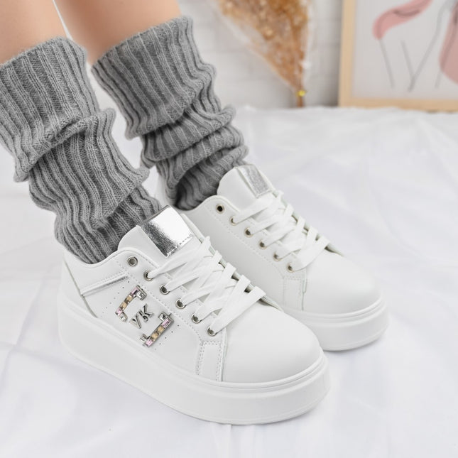 Дамски спортни обувки, изработени от екокожа, с камъни, D1368, бели със сребристо