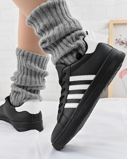 Дамски спортни обувки, D1310, Изработени от екологична кожа, Черни и бели