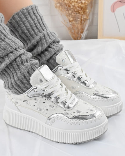 Дамски спортни обувки, С дънкови апликации, D1327, Бели