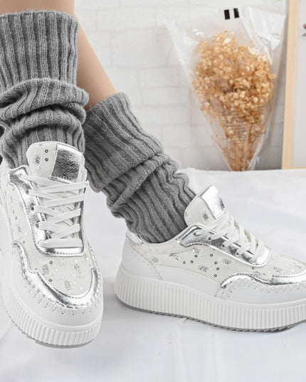 Дамски спортни обувки, С дънкови апликации, D1327, Бели