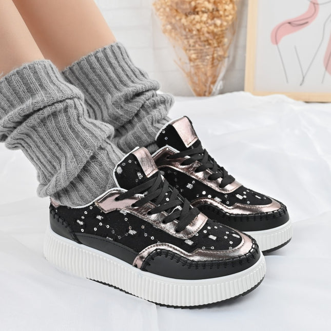 Дамски спортни обувки, С дънкови апликации, D1327, Черни