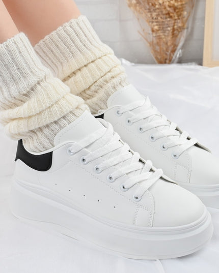 Дамски спортни обувки, Изработени от екокожа, D1329, Бели с черно