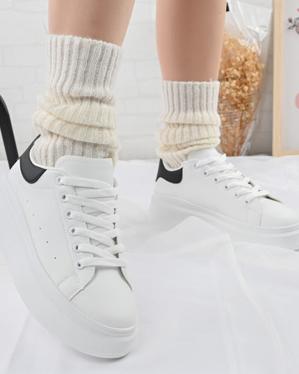 Дамски спортни обувки, Изработени от екокожа, D1329, Бели с черно