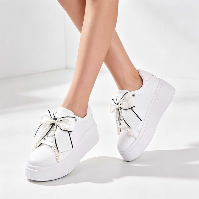 Pantofi sport pentru damă D1367, albi, din piele ecologică, cu fundiță și perle